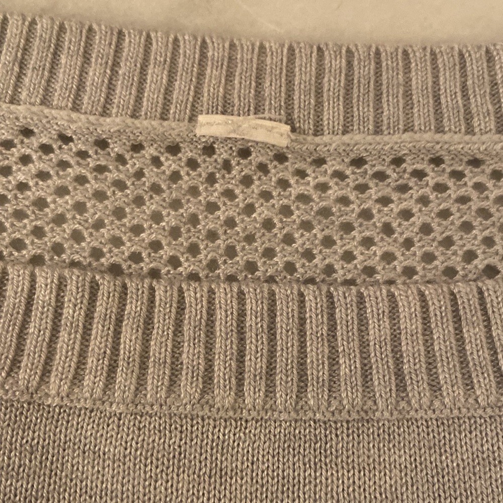 Lululemon top - Picture 6 of 8